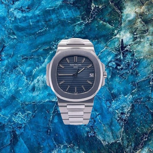 Patek Philippe Nautilus 5711 BLUE FULL SET SERVICE LIKE NOS 1