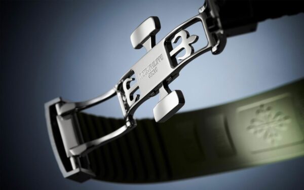 Patek Philippe 5267/200A Aquanaut Luce Stainless Steel Green Dial Diamond Bezel - Image 6