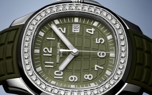 Patek Philippe 5267/200A Aquanaut Luce Stainless Steel Green Dial Diamond Bezel - Image 3